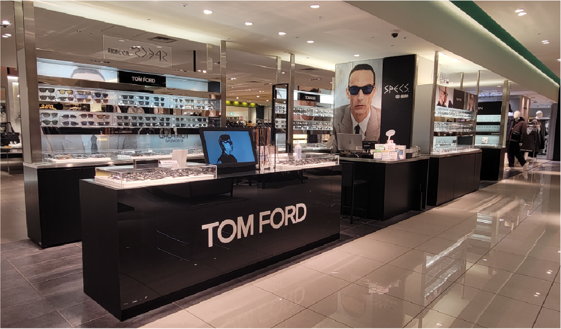 SPECS 大丸東京店